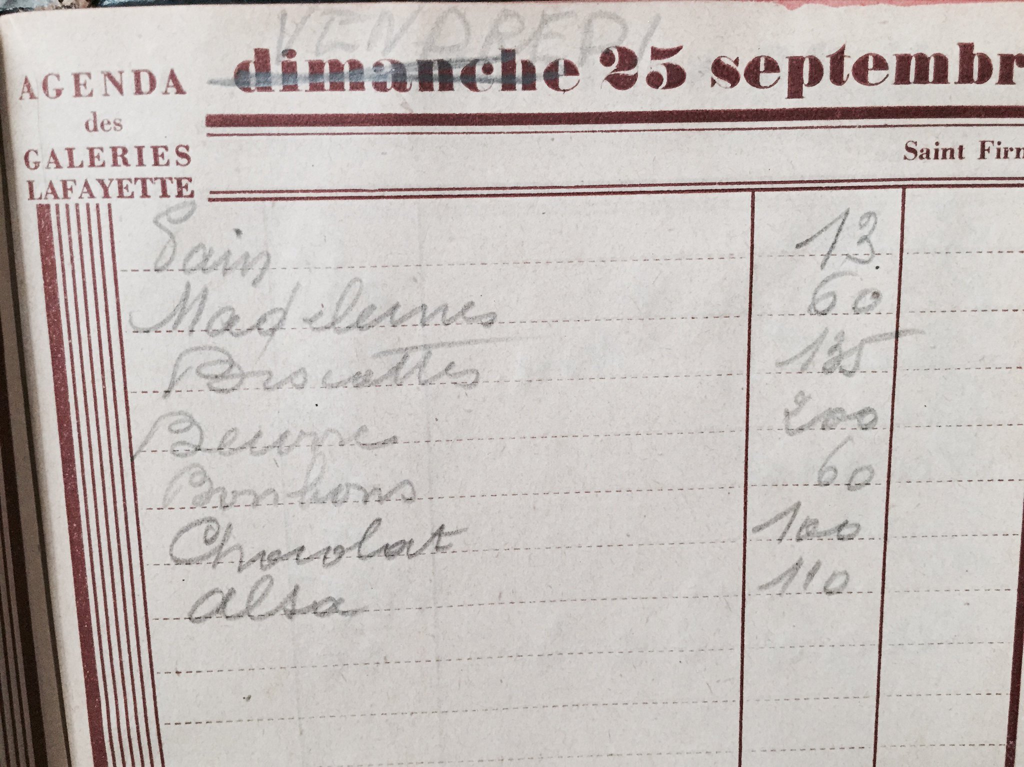 Dans une liste d'achat de l'agenda : des madeleines #Madeleineproject https://t.co/8KoxD4RNTo